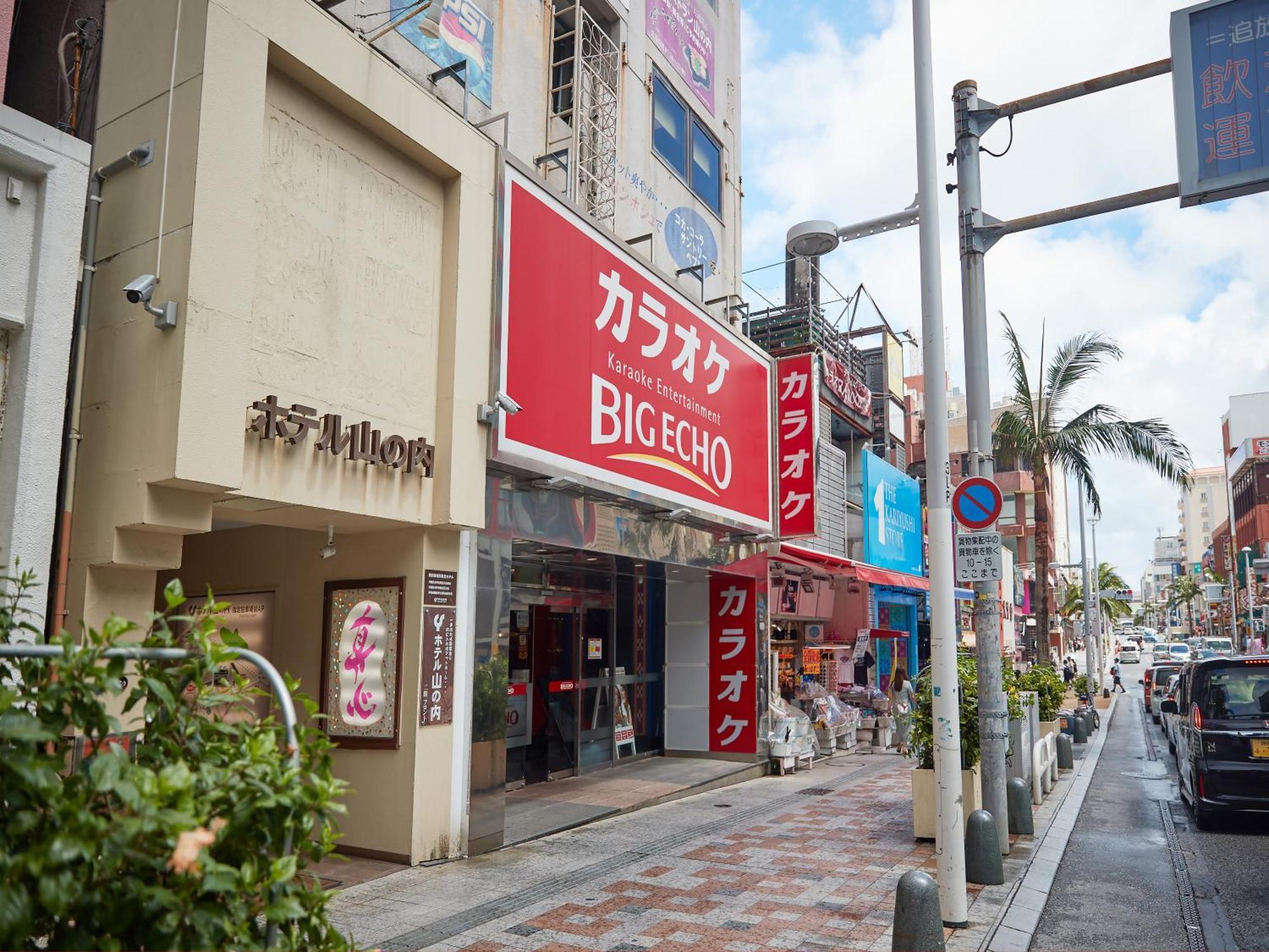 Hotel Yamanouchi Naha Buitenkant foto