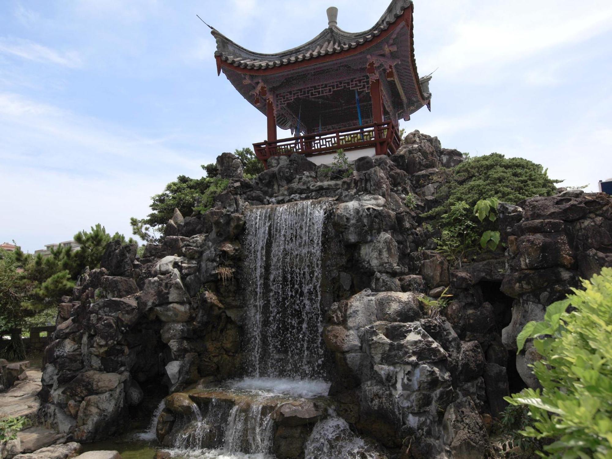 Hotel Yamanouchi Naha Buitenkant foto